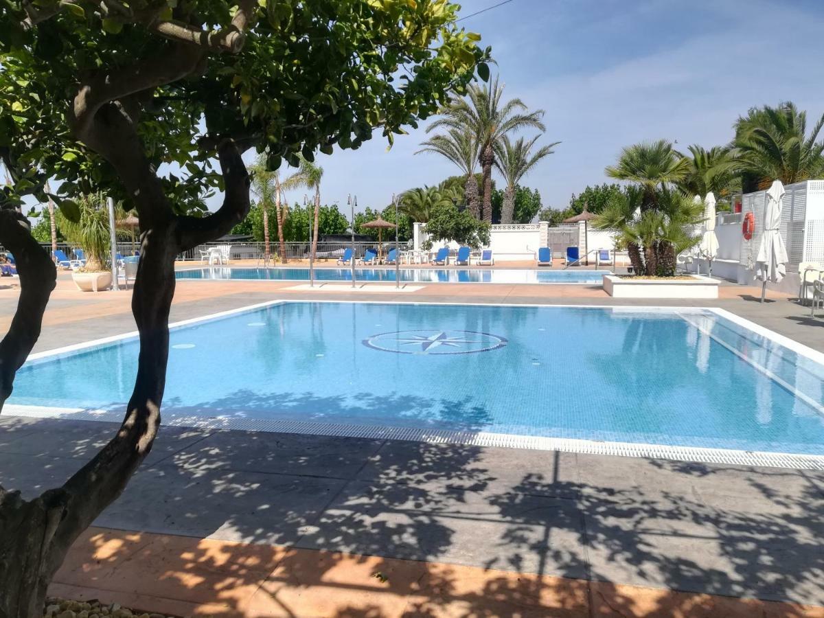 Camping Bahia Santa Pola Eksteriør billede